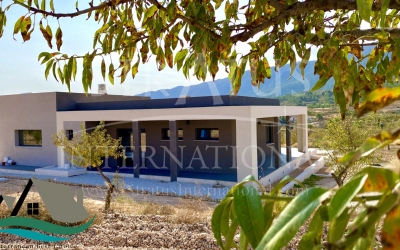 Villa - For Sale - Hondón de las Nieves - Rural location