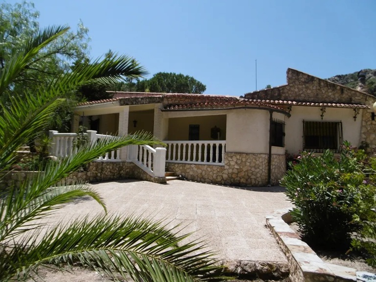 Property Image 3 Property Image 3