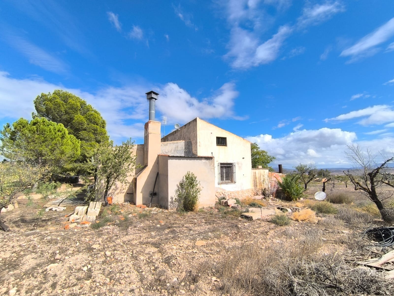 House in Yecla - Image 3