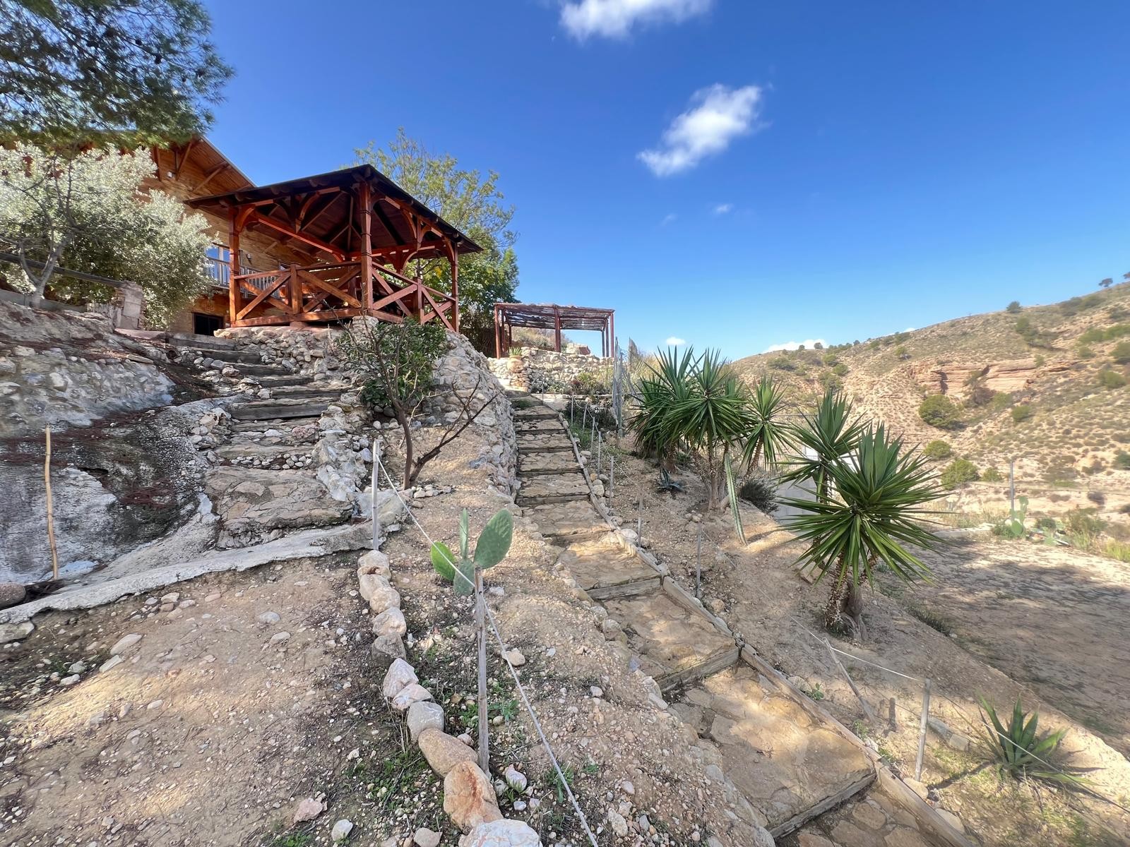 7 Sovrum Kommersiella fastigheter i Abanilla