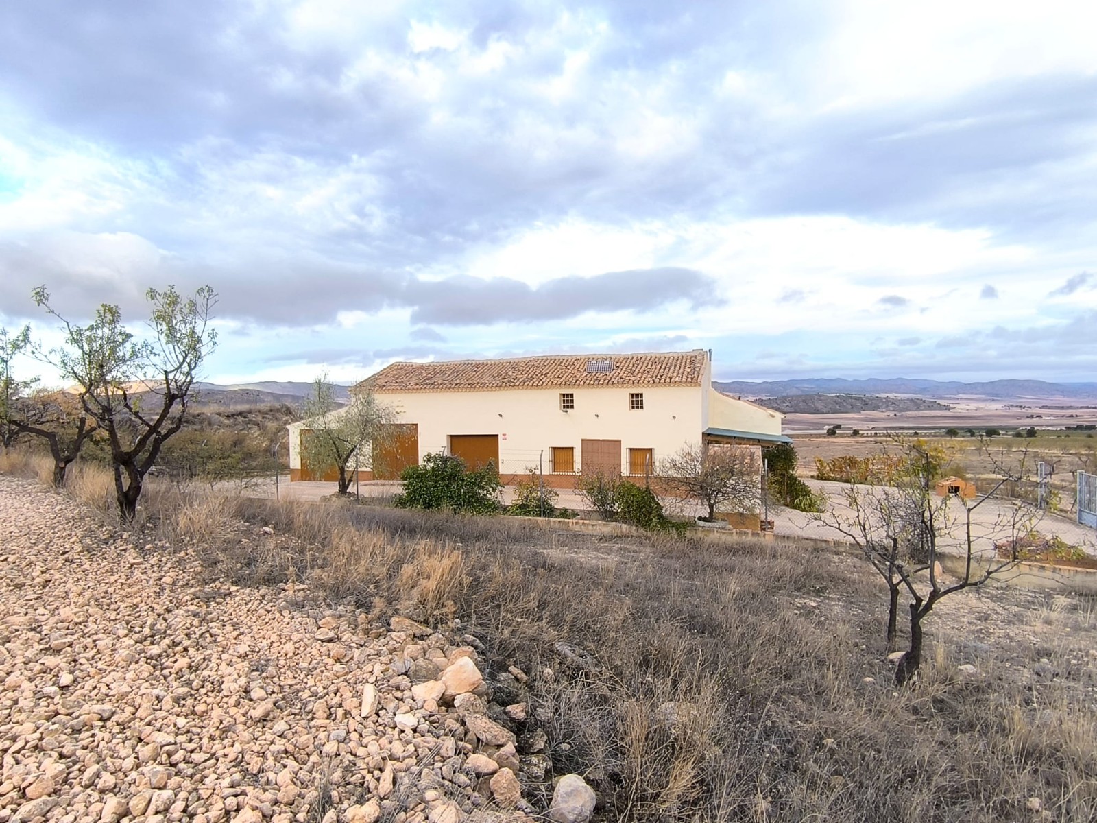 House in Carche - Image 4